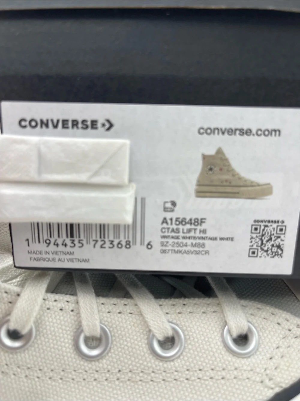 Converse CTAS LIFT HI VINTAGE WHITE/VINTAGE WHITE Platform High Top Embroidery